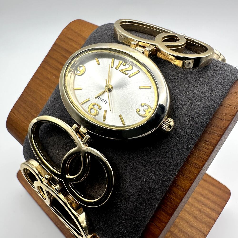 Women's Gold-Tone Oval Link Bracelet Quartz Watch Silver Dial